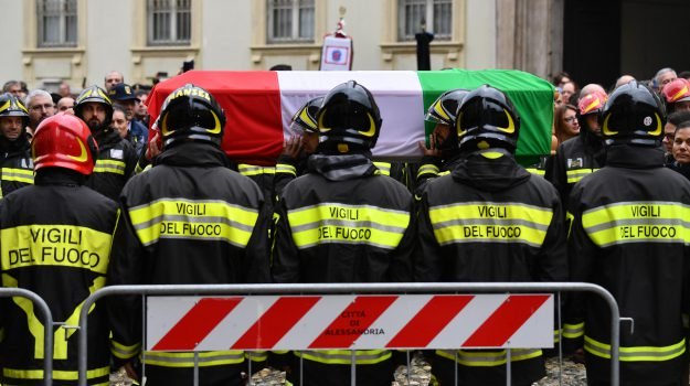 Funerali vigili del fuoco di Alessandria